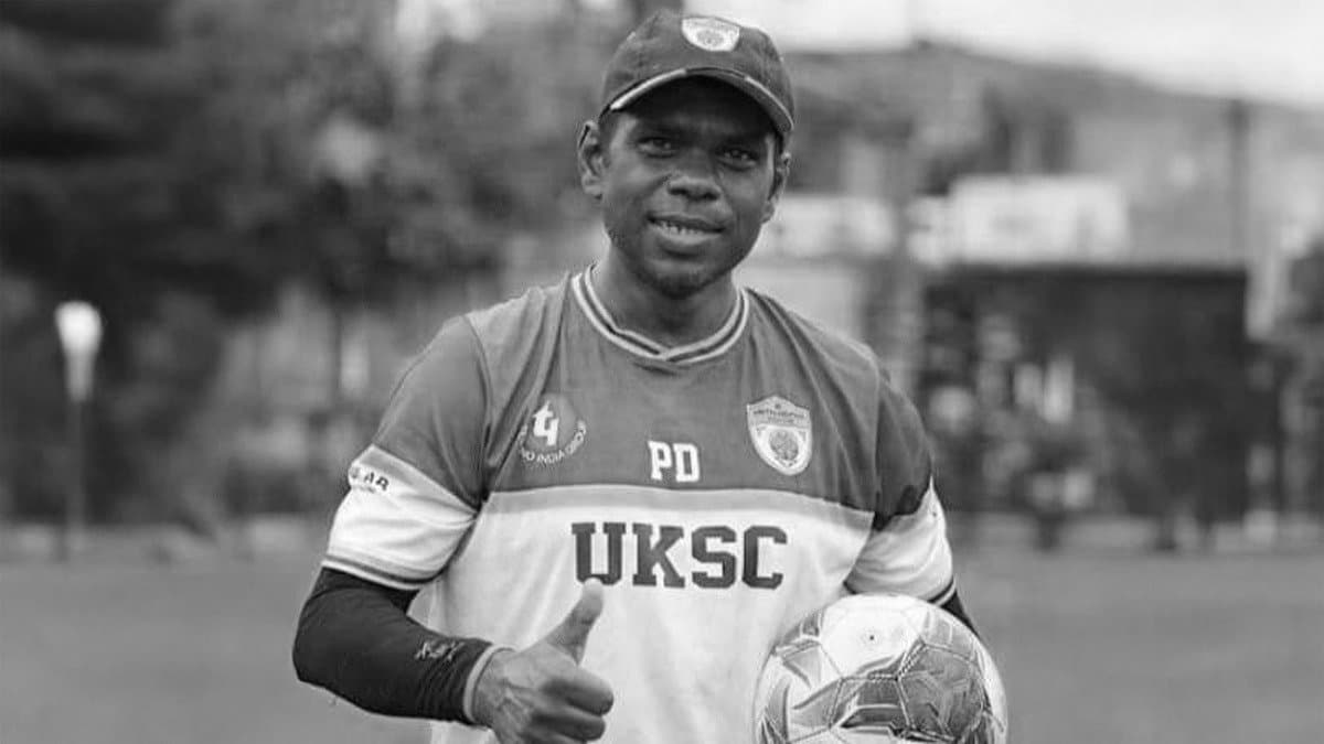 Goalkeeping coach of United Kolkata Sports Club Prasanta Dey passed away spt