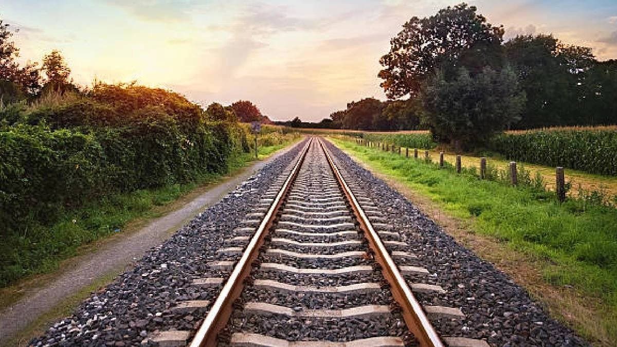 Accident News women Were Going On Morning Walk Hit By Train