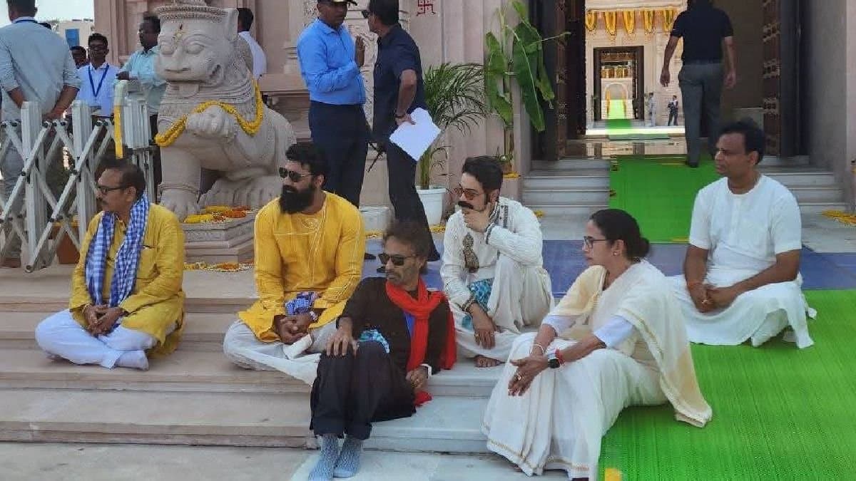 Dev Prasenjit Chatterjee among the stars present at Digha Jagannath Temple along with Mamata Banerjee