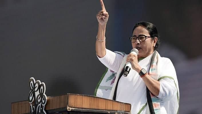 Mamata Banerjee: পরিস্থিতি খতিয়ে দেখতে রবিবার রাতেই জলপাইগুড়ি যাচ্ছেন মুখ্যমন্ত্রী
