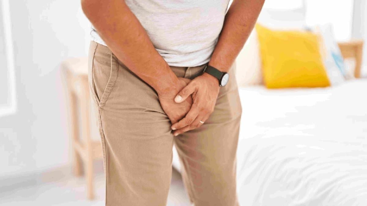 What are the first symptoms of prostate cancer which people ignore