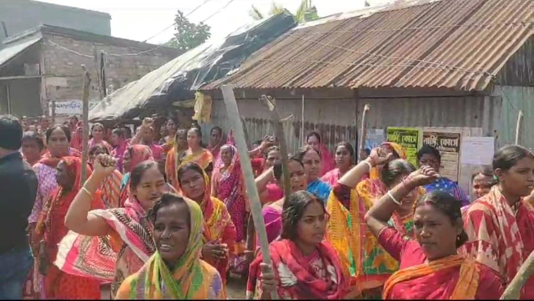 Sandeshkhali: দফায় দফায় বিক্ষোভে উত্তপ্ত সন্দেশখালি, আজ থেকে ১৪৪ ধারা জারি 