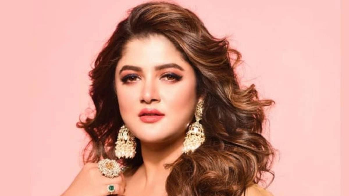 Srabanti Chatterjee shares birthday plan receives special gift from director subhrajit mitra