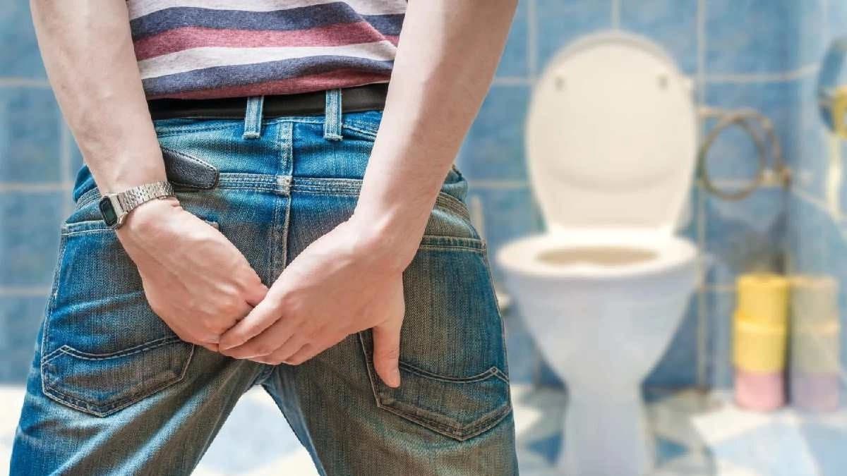 Whether your excreta is drowning in the water or not can tell a lot about your Gut Health