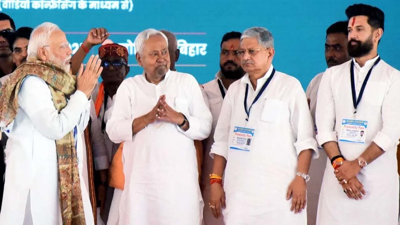 Which formula of Amit Shah was used to finalize the Nitish Kumar led  Bihar cabinet 