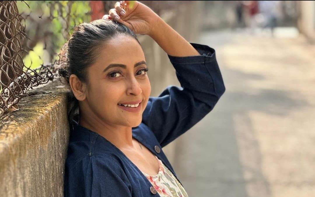 Exclusive: 'অতীতটাকে ভুলে যাও, মা আমায় বলেছিলেন'- আবেগপ্রবণ মল্লিকা মজুমদার 