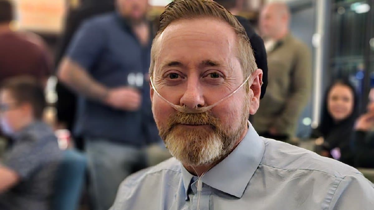  47 year old Scott given two years to live after cold fingers turn out to be deadly rare condition gnr 