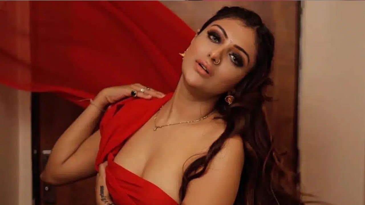 Friends Drugged Me Stole From My House Says Khushi Mukherjee