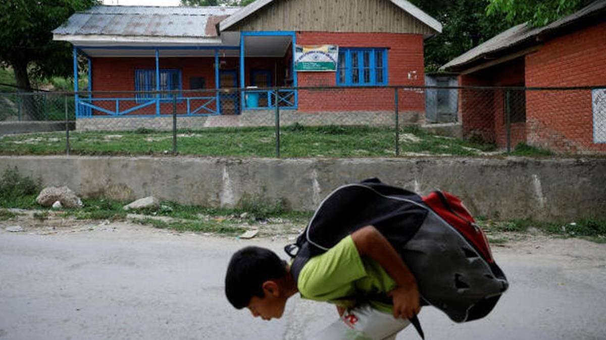Schools closed  in Kashmir classes continue through online mode