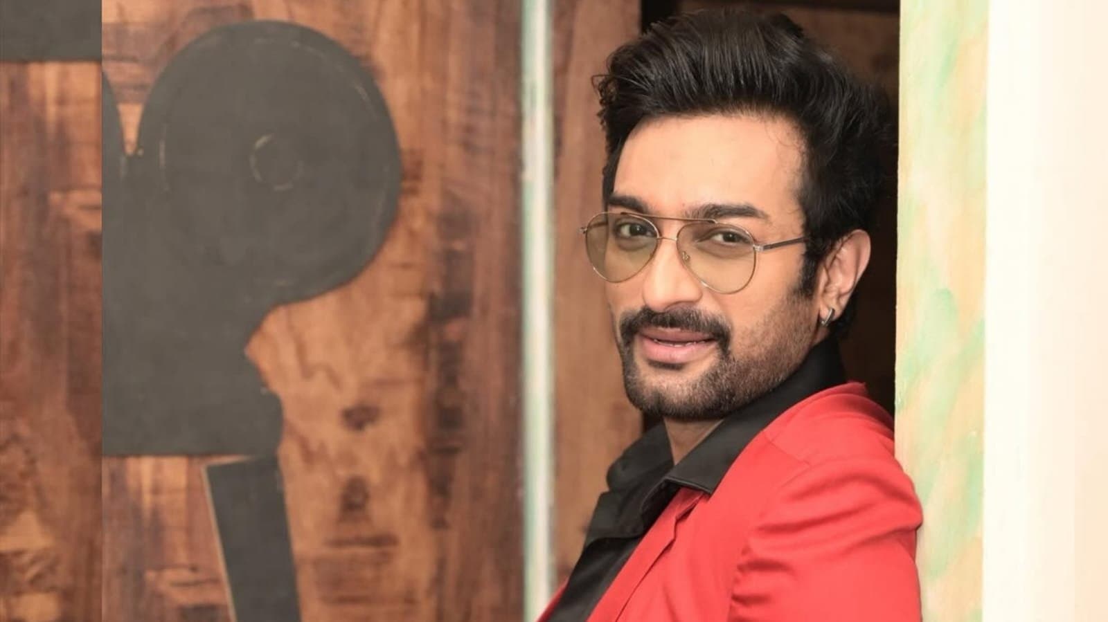 Breaking: Jeetu Kamal to do Mansoor Ali Khan Pataudi s biopic 