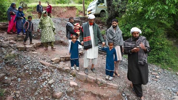 J&K: রামবানে ভূমিধস, গৃহহীন ১০০ পরিবার 
