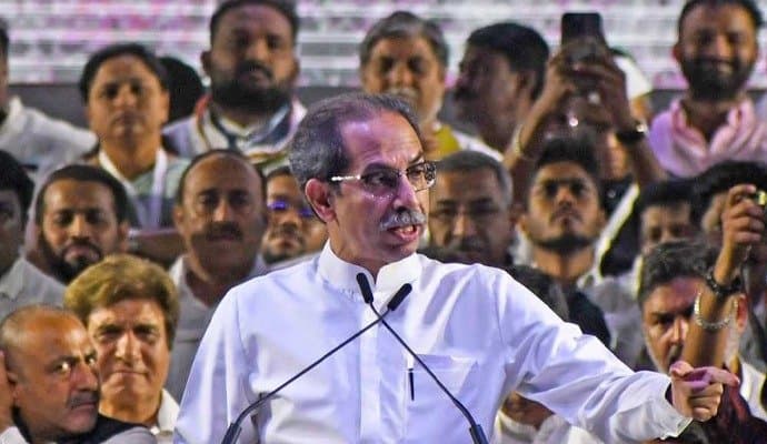 UDDHAV: নরেন্দ্র মোদিকে সহায়তার জন্য মহারাষ্ট্রবাসীর কাছে ক্ষমা চাইলেন উদ্ধব ঠাকরে
