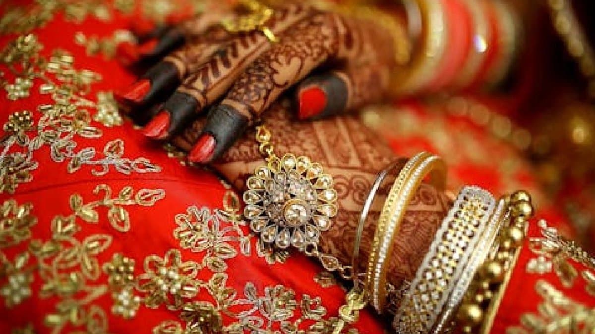 Telangana Incident Man 40 Marries Class eight Student