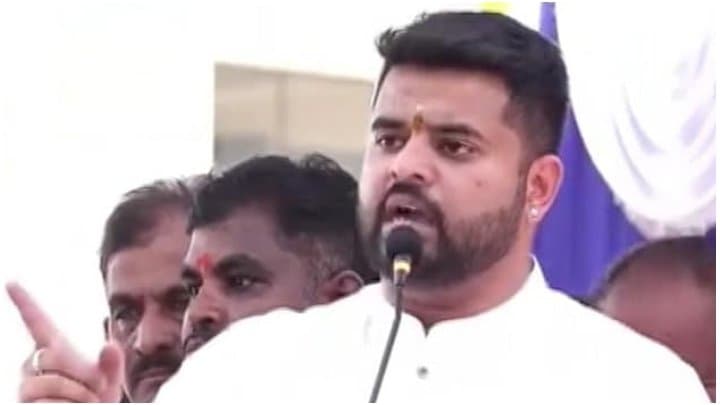 SUSPEND: যৌন কেলেঙ্কারির অভিযোগে দেবে গৌড়ার নাতিকে দল থেকে সাসপেন্ড করল জেডিএস