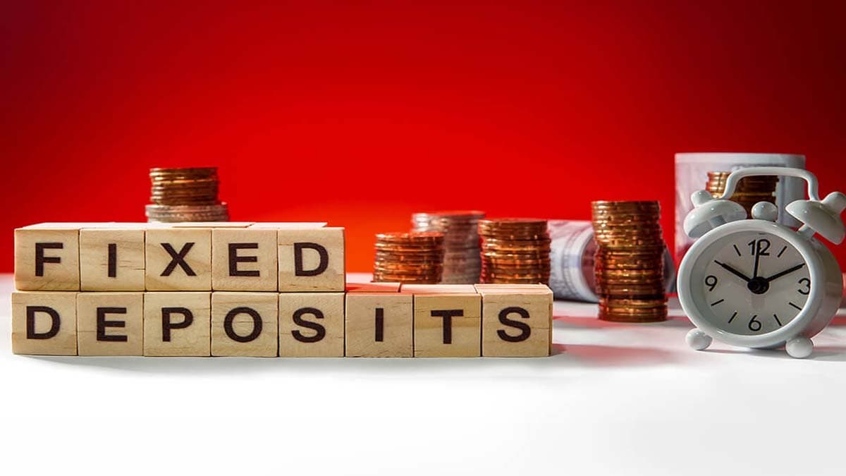 Which bank will give you more profit if you invest in fixed deposits SBI or PNB