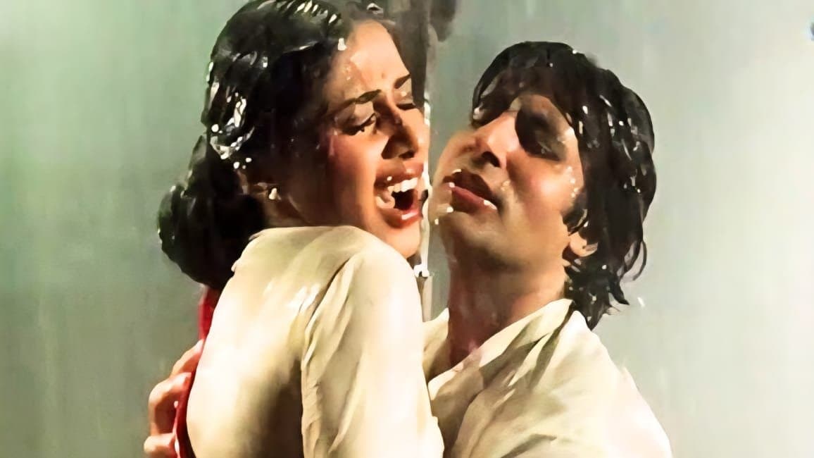 Smita Patil was uncomfortable dancing in the rain with Amitabh Bachchan
