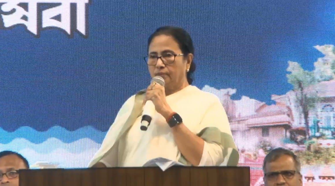 Mamata Banerjee: আধার বাতিল নিয়ে কেন্দ্রকে তীব্র আক্রমণ মমতা ব্যানার্জির