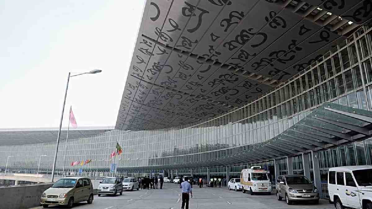flight operation from kolkata to ahmedabad temporarily stop 
