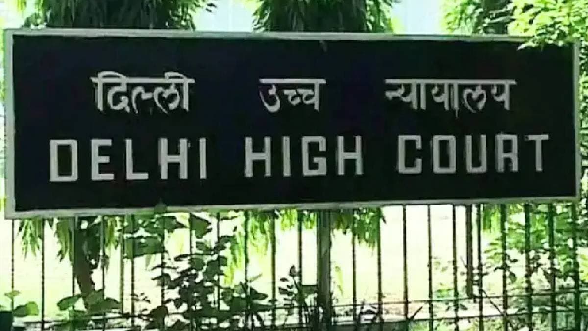 Passenger should protect luggage from theft not railways says Delhi High Court