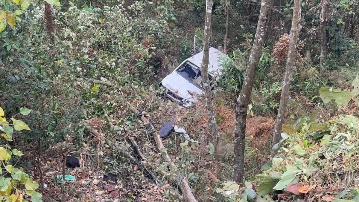 Passengers loaded car fell from hill road in North Bengal