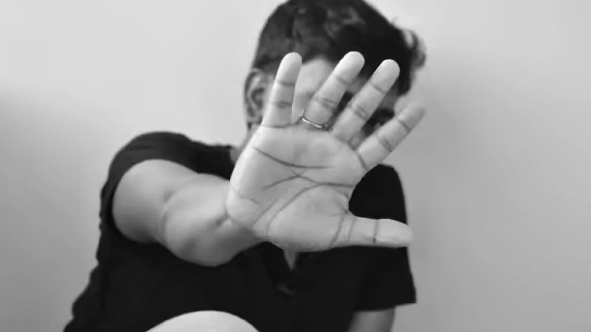  Human beings are born with these two innate fears