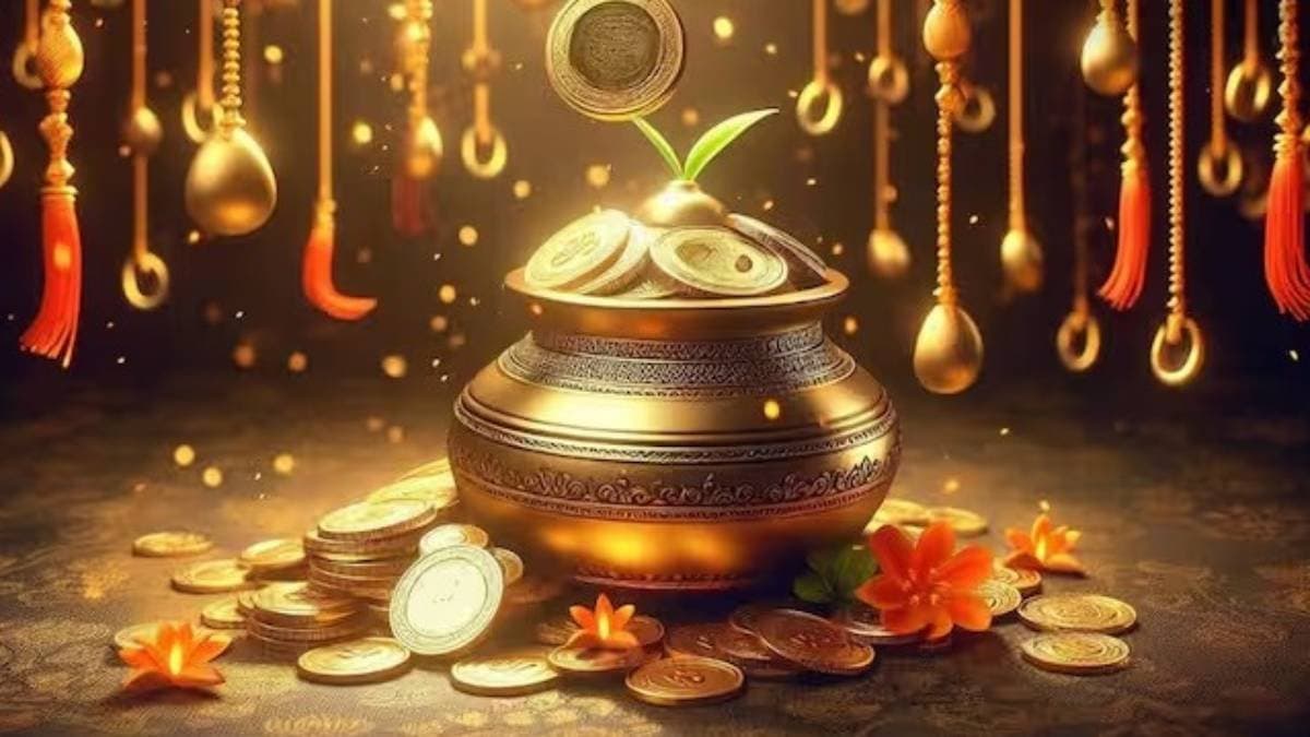 Dhanteras 2025 what is Its connection with Samudra Manthan and the divine tale of Lord Dhanvantari