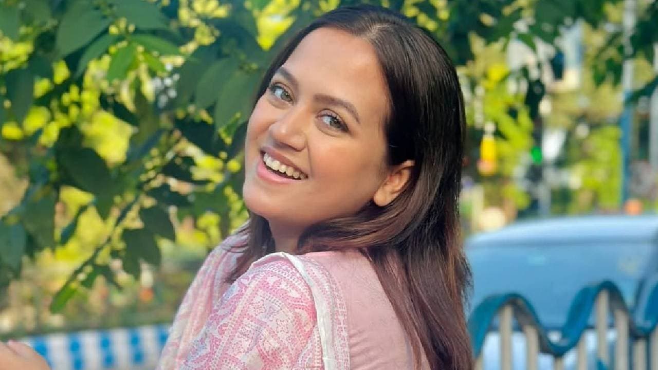 Popular tollywood actress Ahona Dutta planning for returning to television 