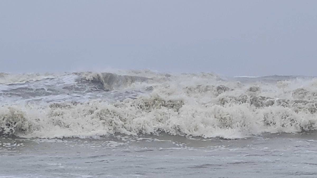 IMD warns of heavy rain thunderstorm and flood risks for several states