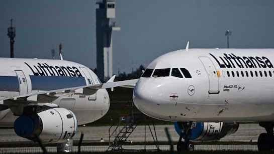  200 Passengers Fly Without A Pilot For 10 Minutes in Spain What Happened Next