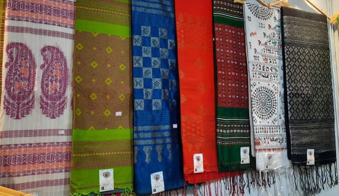 Loom katha, an exhibition on exclusive bengal handloom and handicrafts