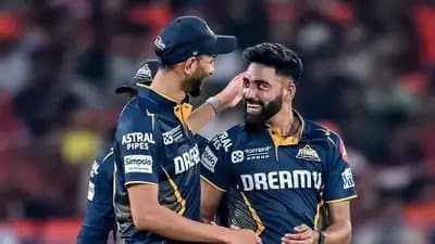 Ashish Nehra sends secret signals to Mohammed Siraj and Prasidh Krishna
