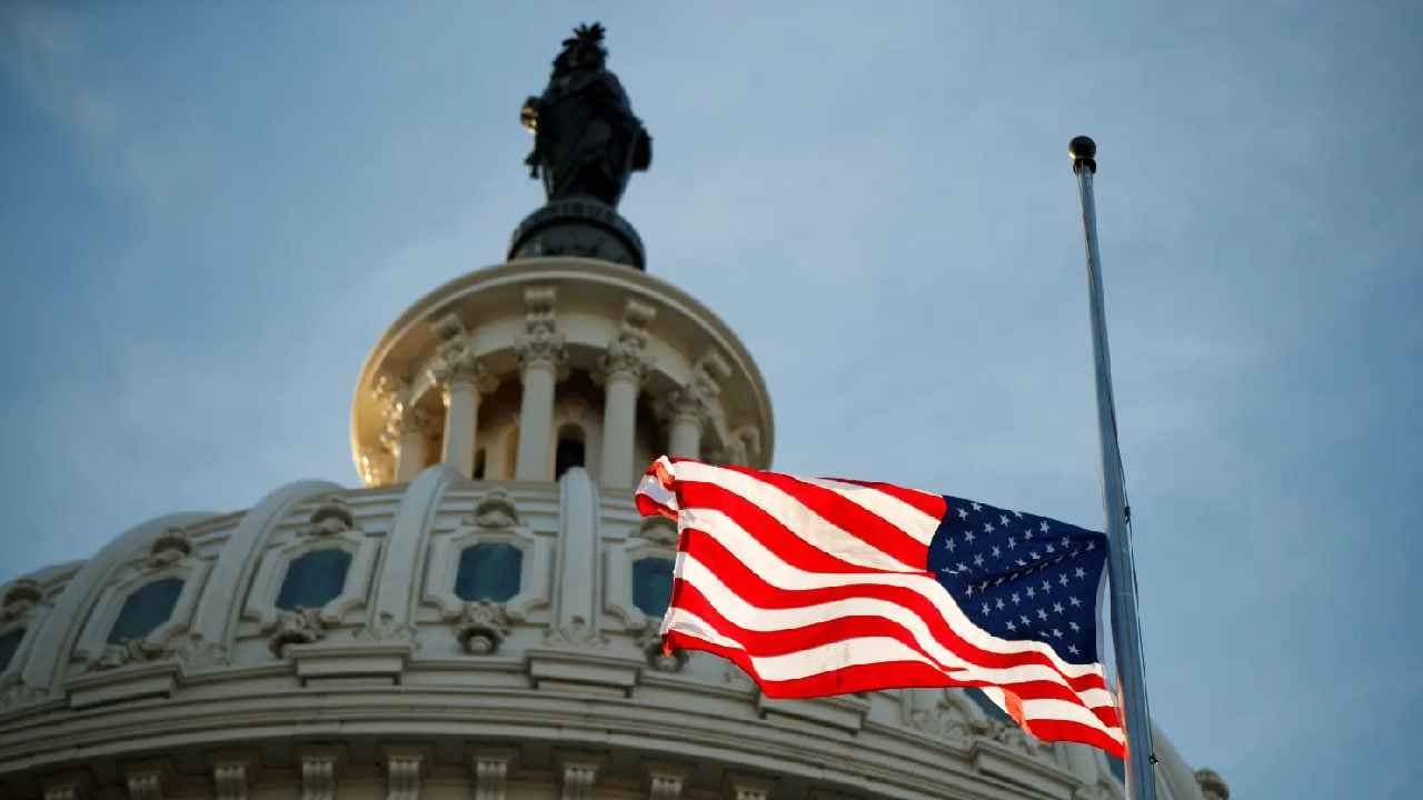 আমেরিকায় কোন দেশগুলি অর্থ বিনিয়োগ করে