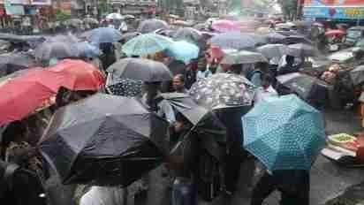 IMD Weather Forecast Heavy Rainfall Thunderstorm Warning in 12 Districts in West Bengal