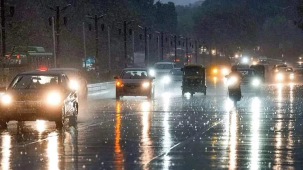 Floodwaters enter Delhi homes as Gurugram shuts schools and offices
