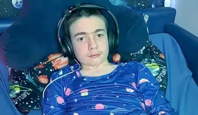 World's first successful device implanted in the head of an epileptic patient