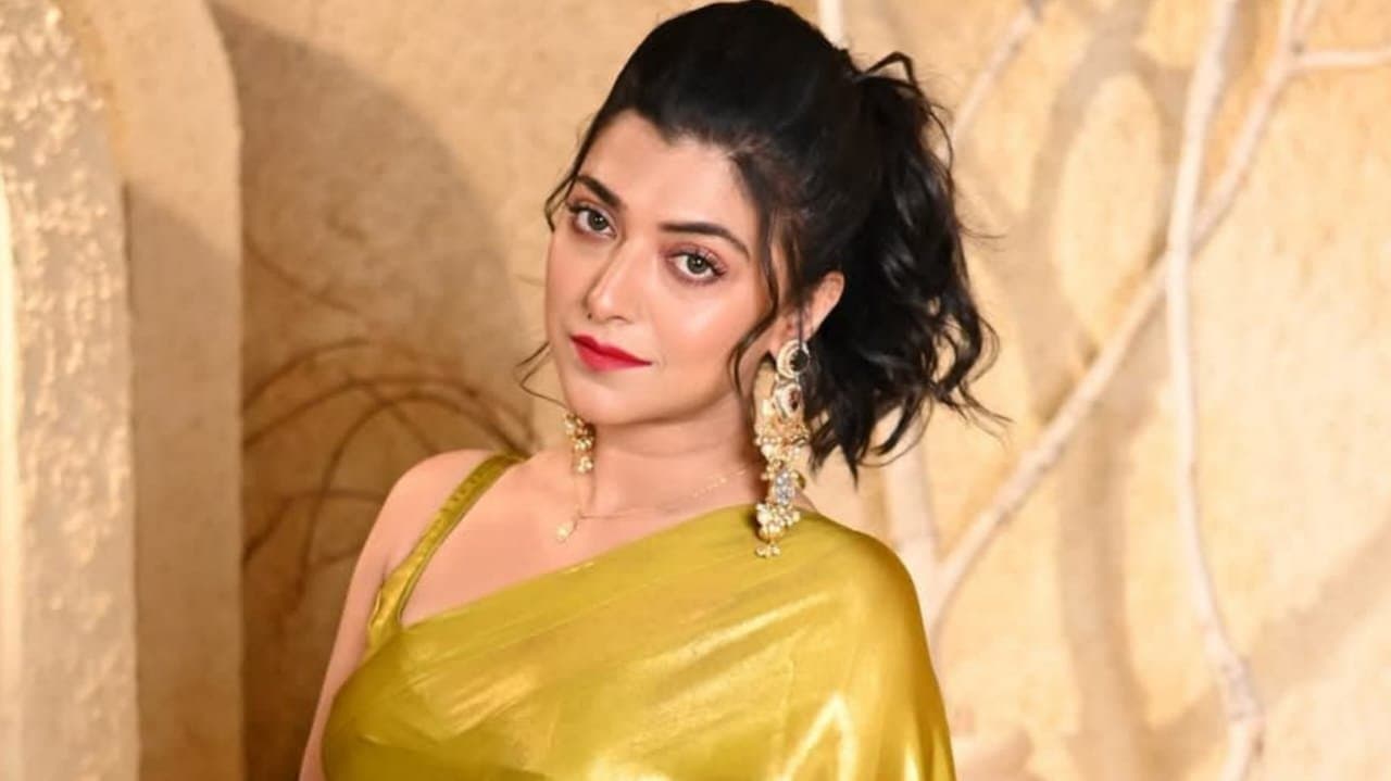 বলিউডে পাড়ি দিলেন রিয়া গঙ্গোপাধ্যায়, হিন্দি ছবির নায়িকা না খলনায়িকা! কোন চরিত্রে দেখা যাবে অভিনেত্রীকে?