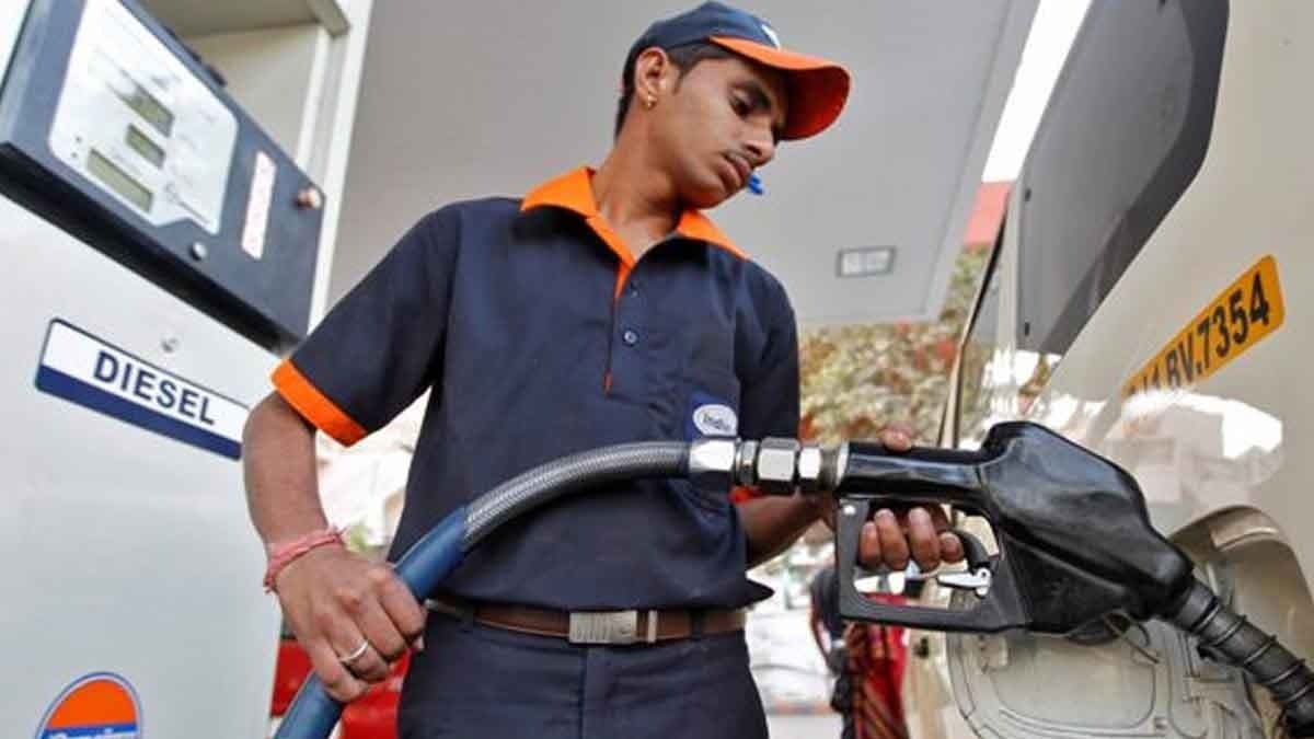 Petrol Diesel price in kolkata and all over west bengal on 4 november 2024_gnr