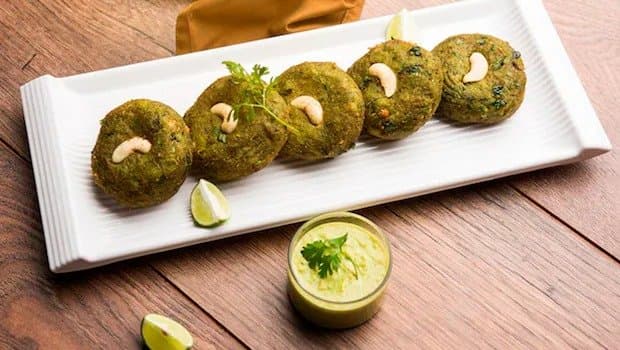  Weight Loss Snacks: মুচমুচে এই সব স্ন্যাকস খেলেও বাড়বে না ওজন! 