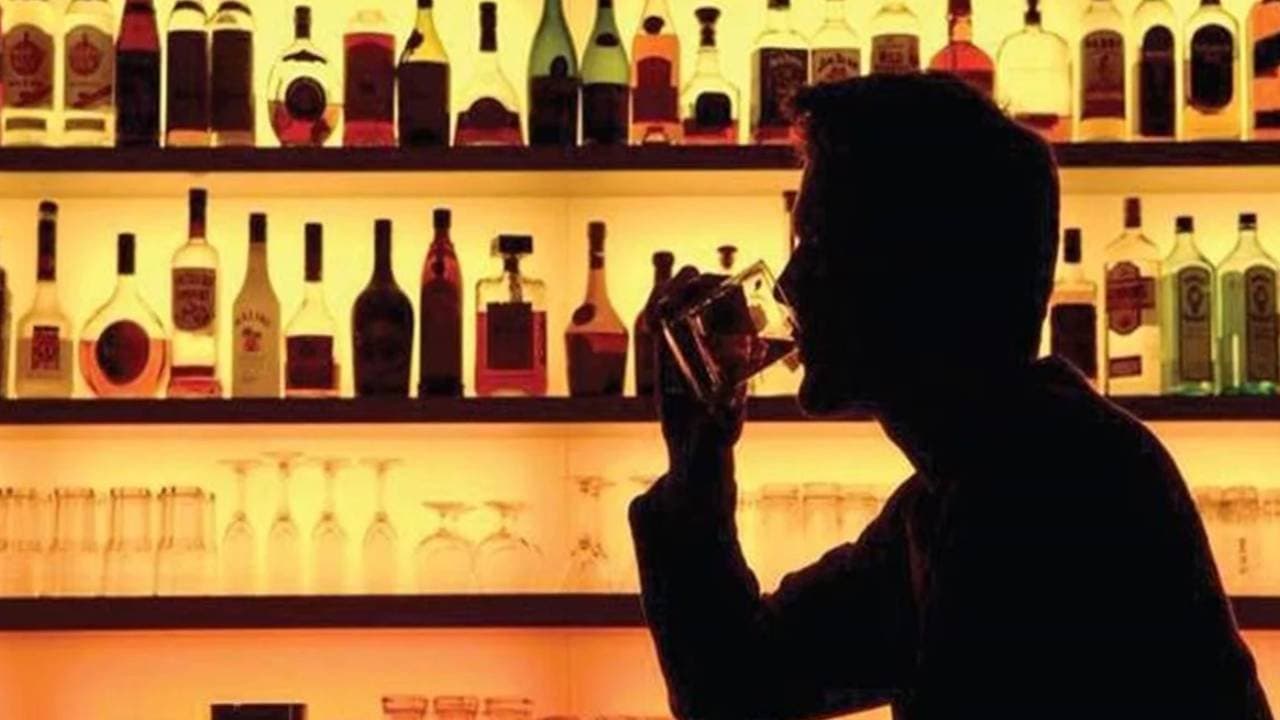 Record amount of liqour sale in delhi during diwali