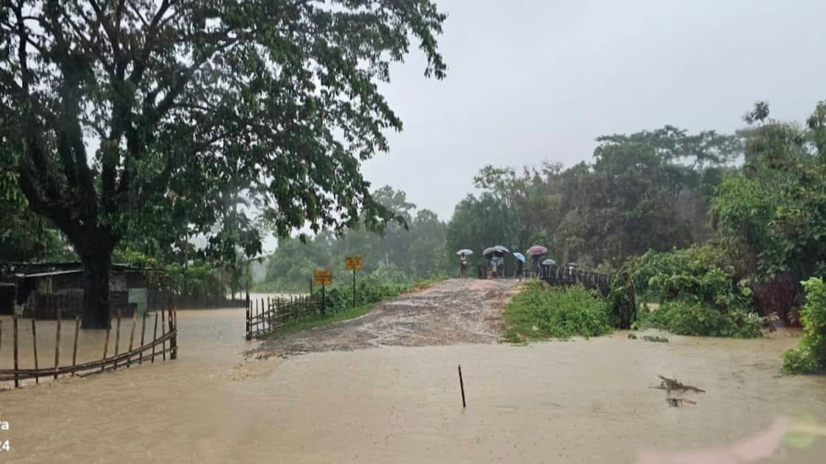  10 Dead, No Connectivity, Flash Floods In Meghalaya gnr