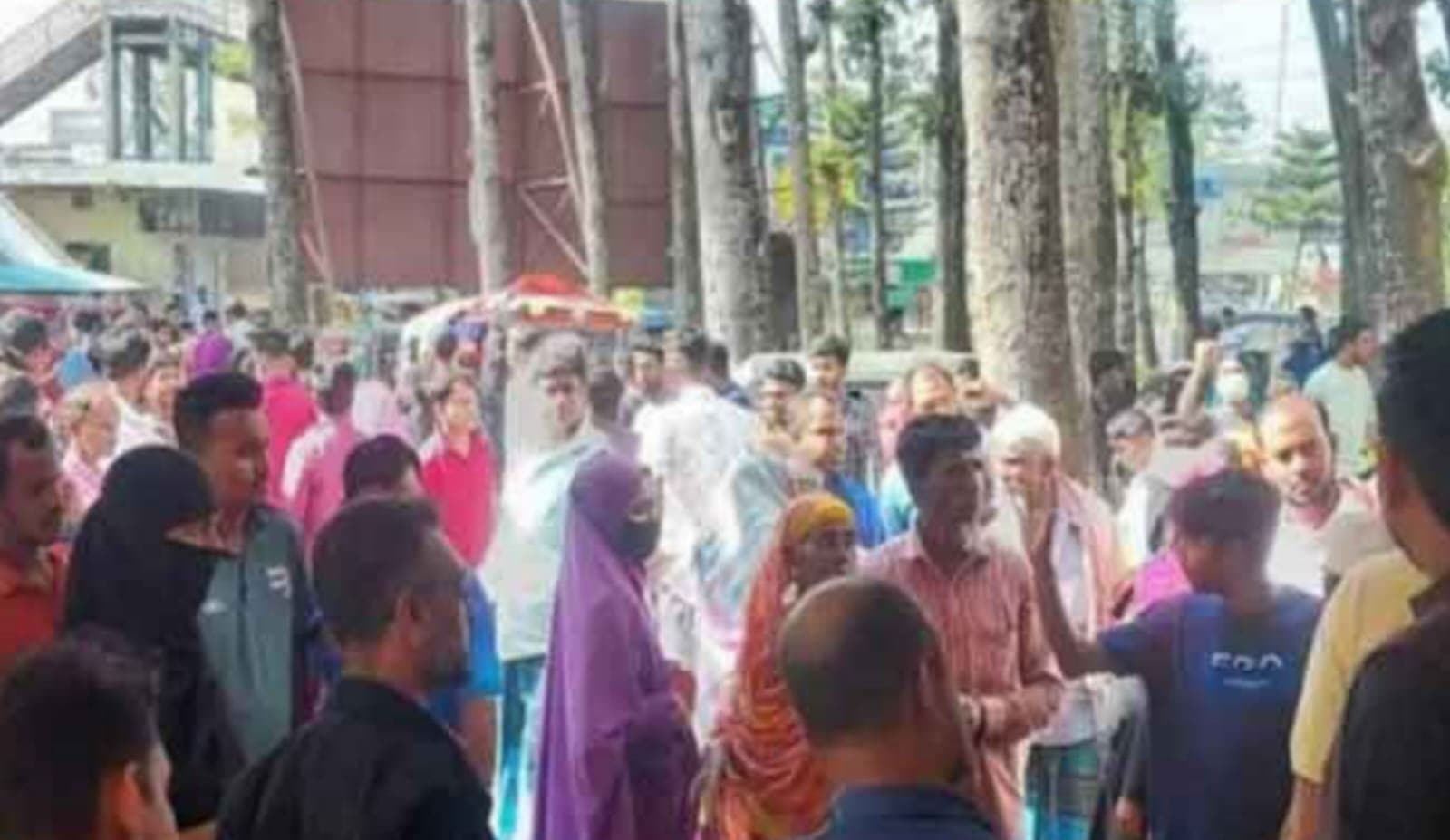 More than 200 garments workers injured in Bangladesh earthquake