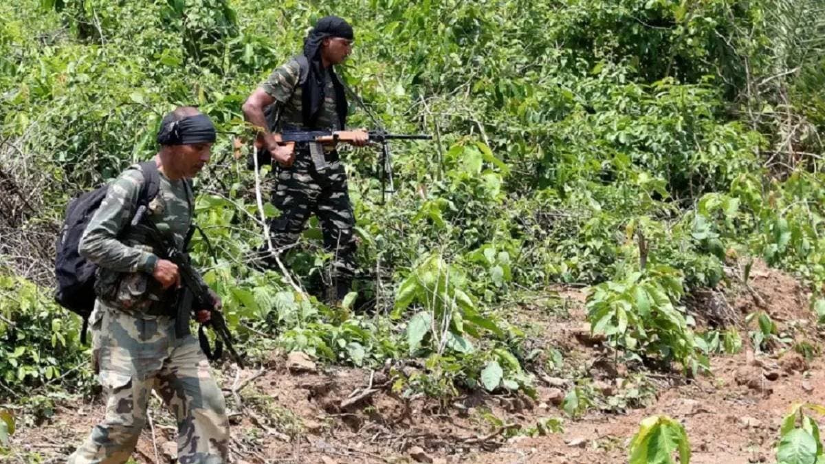  31 Naxalites two cops killed in encounter in Chhattisgarh’s Bijapur gnr
