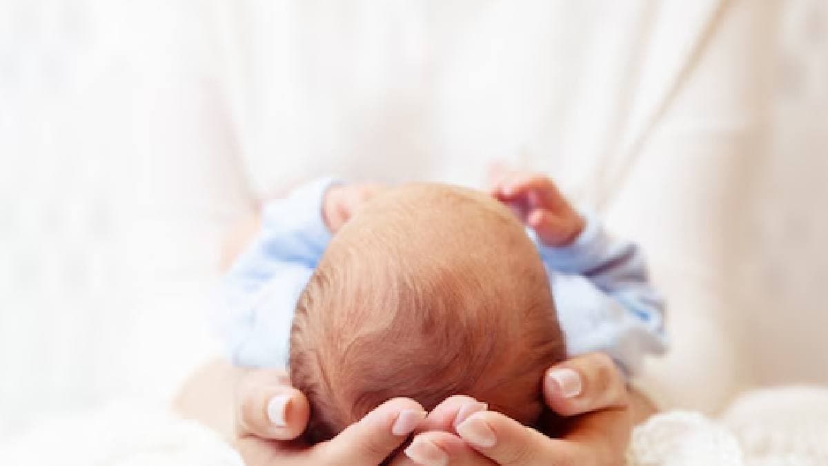 সদ্যজাত কুৎসিত, অস্বীকার মায়ের , মহিলার কাণ্ড রেগে লাল নেটিজেনরা 