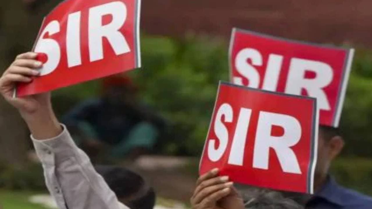 Konnagar BLO survived brain stroke due to immense pressure