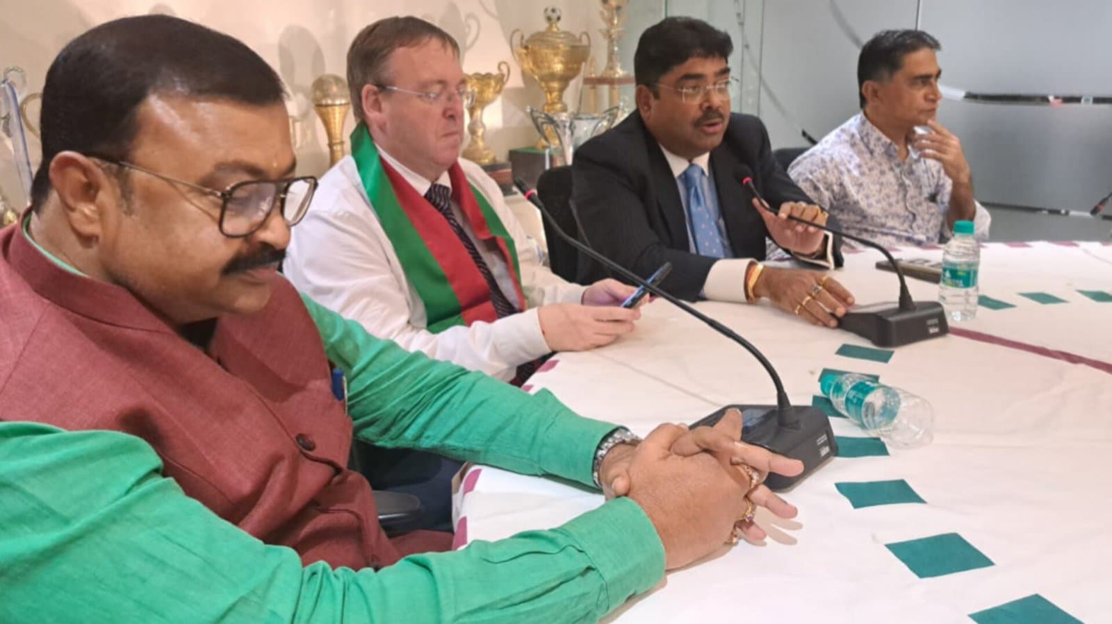 Kolkata Derby: টিকিট দেওয়া হবে না আইএফএকে, ক্ষোভ উগড়ে দিলেন বাগান কর্তা, পাল্টা আইএফএ সচিবেরও 