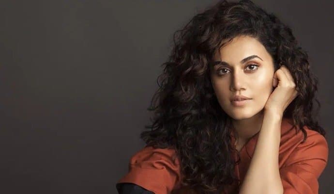 Tapasee Pannu: নতুন বছরে বয়ফ্রেন্ডের সঙ্গে ঘনিষ্ট ছবি পোস্ট  'পিঙ্ক' অভিনেত্রীর! সম্পর্ক নিয়ে কী বললেন?