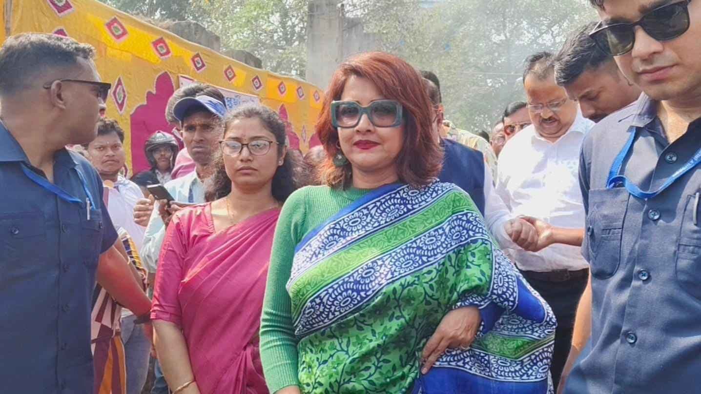 TMC mp rachana Banerjee at tribeni kumbh in Hooghly gnr 