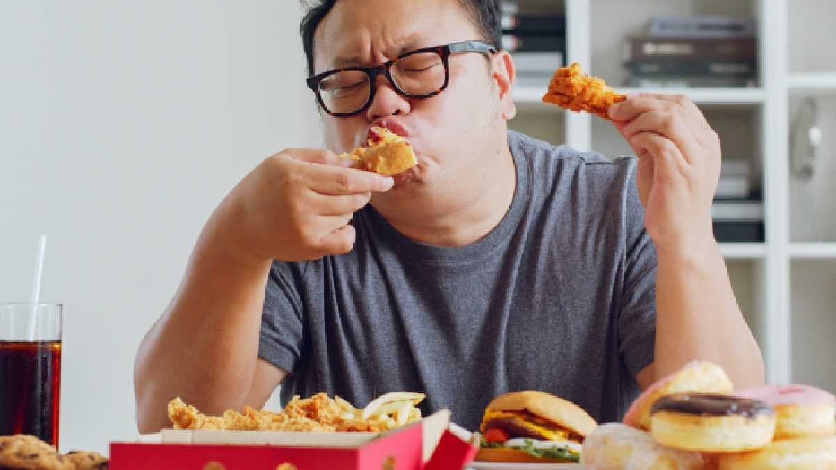 Binge Eating: The reasons you need to eat slowly