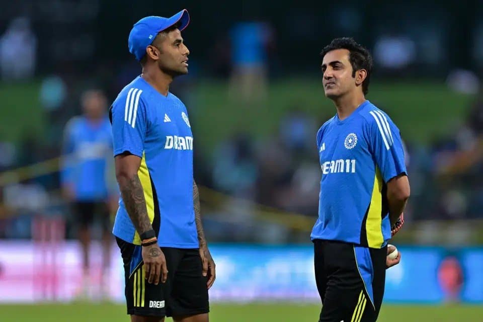 India defeat srilanka by 43 runs, Gautam Gambhir starts with a win spt