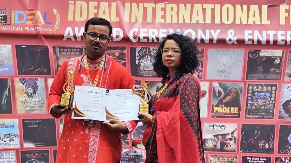 Hooghly Bank Worker Received many Awards for Documentary